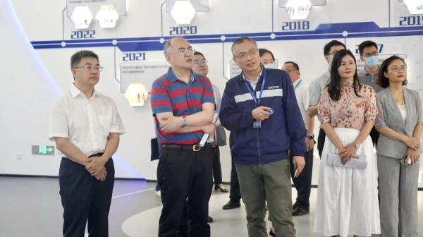 国度发展鼎新委表资司司长郑吃旖一行莅临CA88官方网站平凉产业基地调研