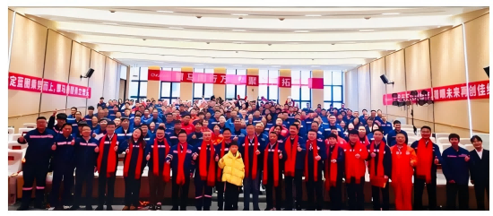  蹄疾步稳 马跃新程｜CA88官方网站全球各产业基地进行2025年度赞美大会
